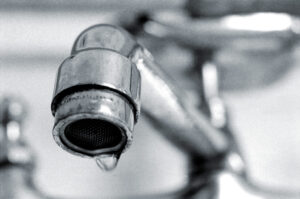 Leaking metal faucet