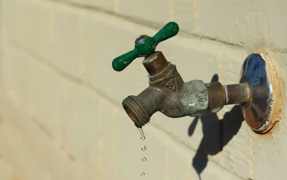 leaking rusted spigot